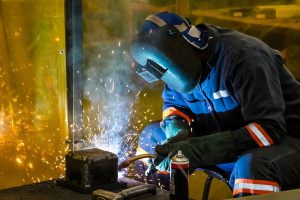 TRAINING TEKNIK PENGELASAN UNTUK PEKERJA KONSTRUKSI