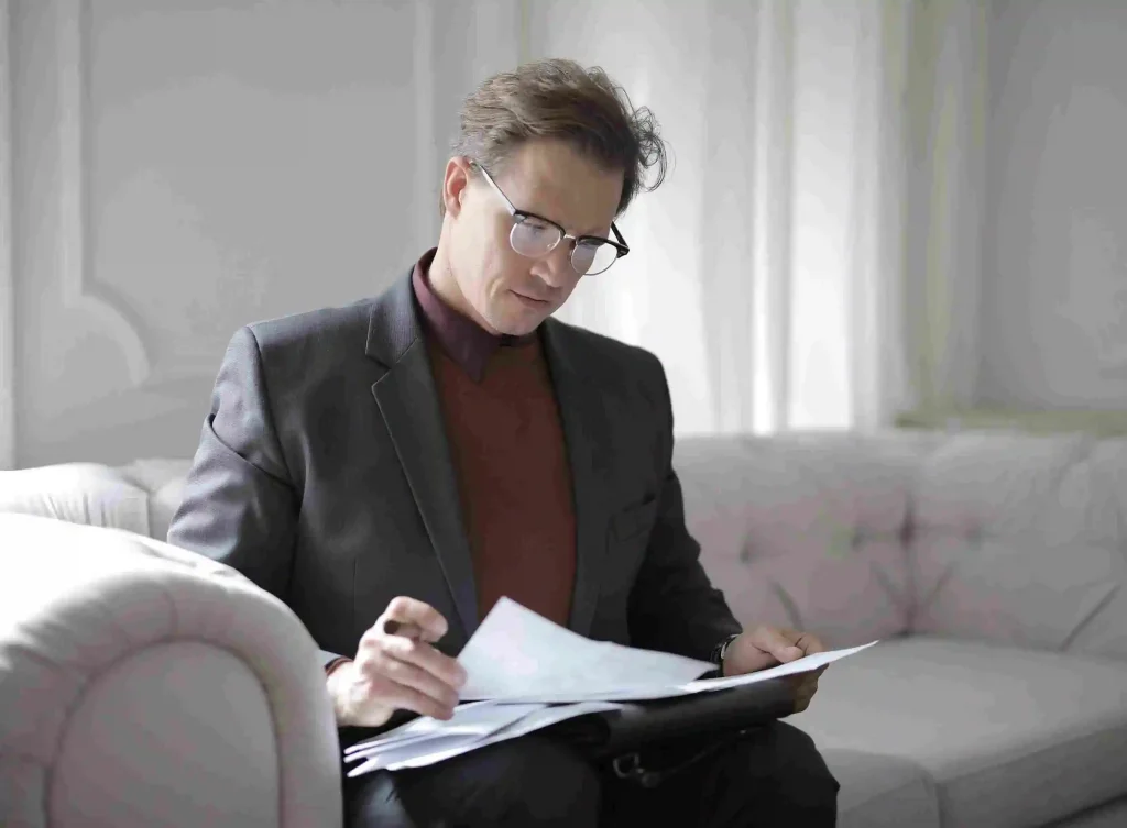 TRAINING BUSINESS & MANAGEMENT ANALYSIS FOR CORPORATE LEADERS
