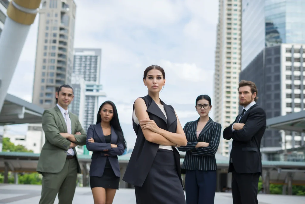 TRAINING COACHING & COUNSELING FOR LEADERS BUILDING TRUST AND ENGAGEMENT