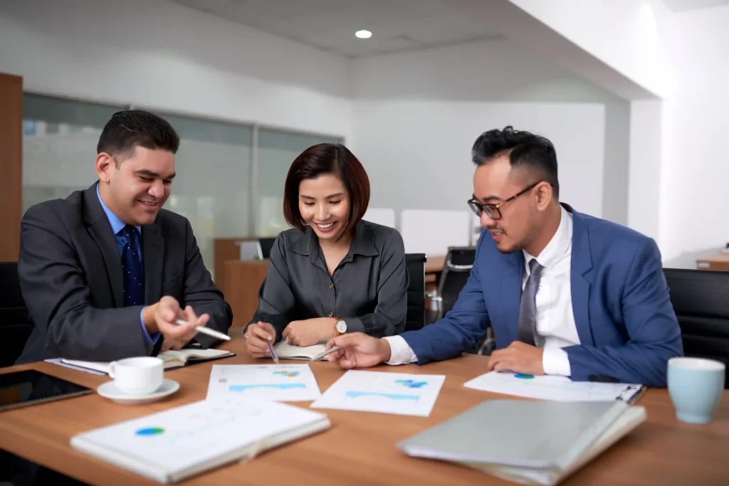TRAINING LEADERSHIP & COACHING IMPACT FROM MANAGER TO LEADER COACH