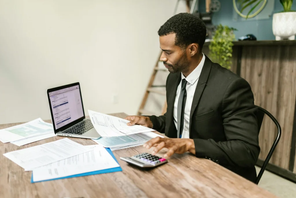 TRAINING MANAGEMENT ANALYSIS FOR BUSINESS TURNAROUND & RECOVERY