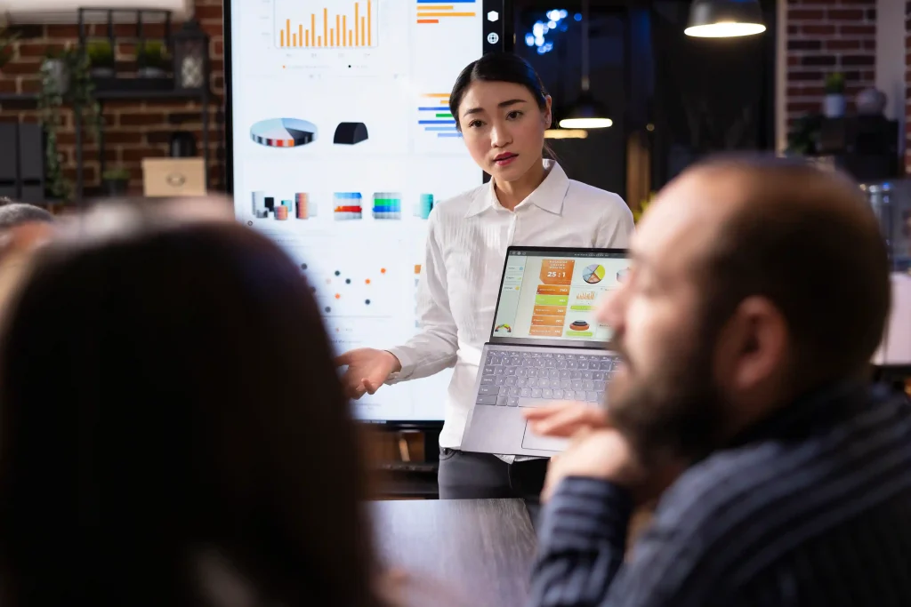 TRAINING ARTIFICIAL INTELLIGENCE: MENINGKATKAN PRODUKTIVITAS INDUSTRI MANUFAKTUR
