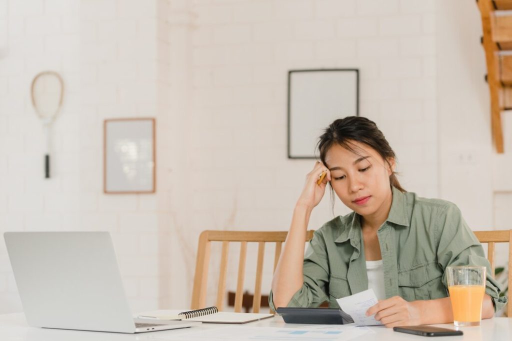 TRAINING PENERAPAN FRUGAL LIVING DALAM HIDUP