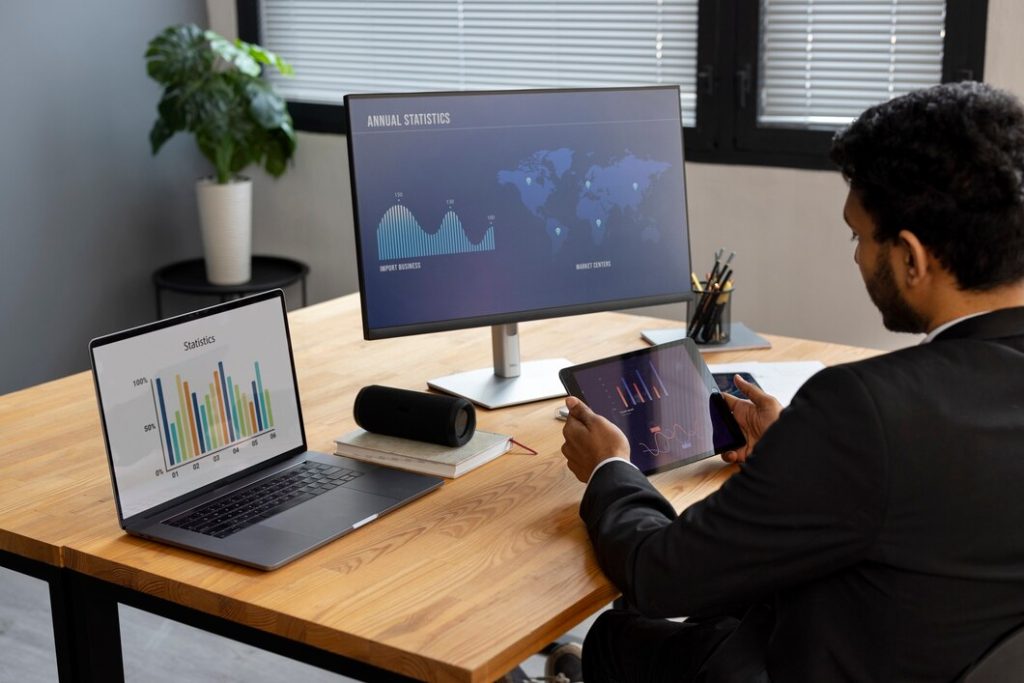 TRAINING FLEKSIBILITAS DALAM MANAJEMEN DATA