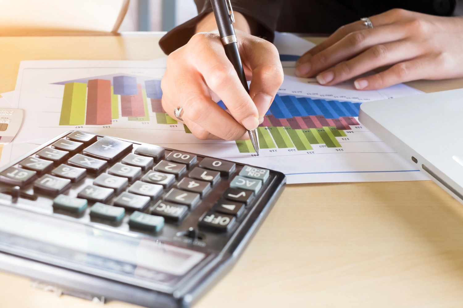 TRAINING EFFECTIVE BUDGETING AND COST CONTROL
