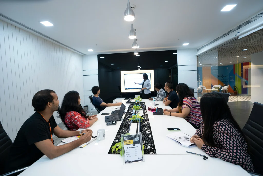 COMPREHENSIVE PEOPLE MANAGEMENT TRAINING
