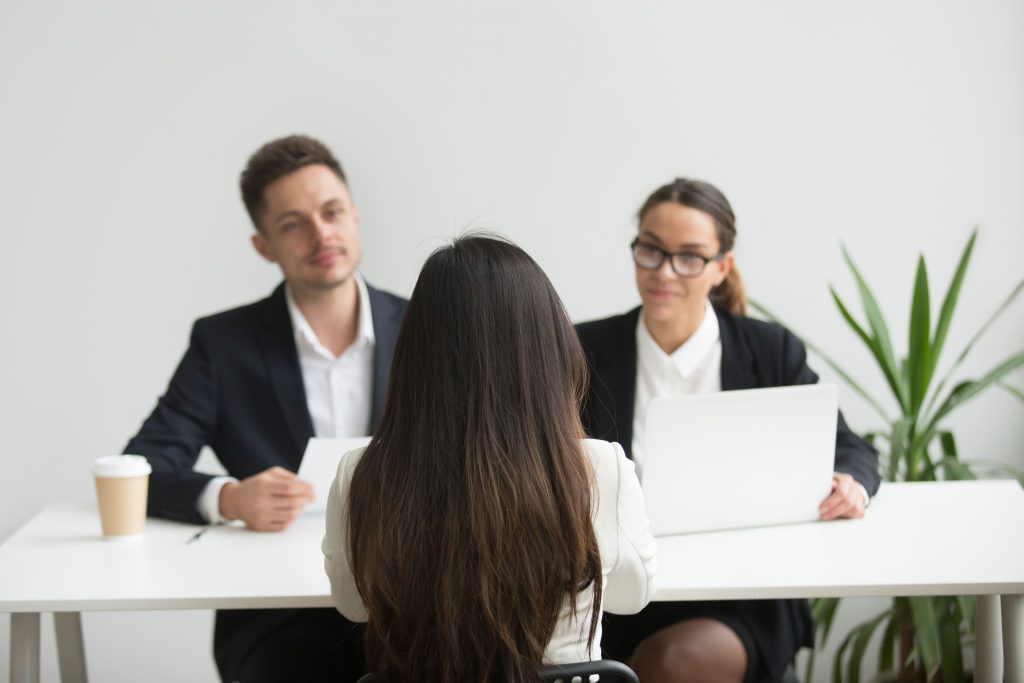 TRAINING HOW TO RECRUIT, INTERVIEW & SELECT THE RIGHT EMPLOYEE (SP)