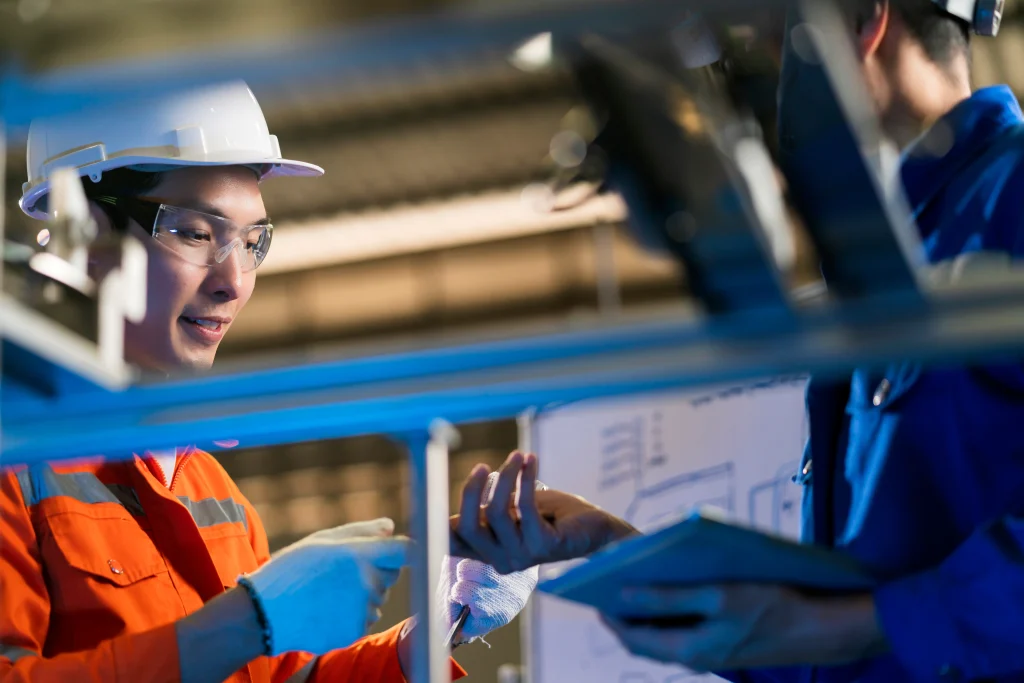 TRAINING HUBUNGAN INDUSTRIAL DAN KETENAGAKERJAAN