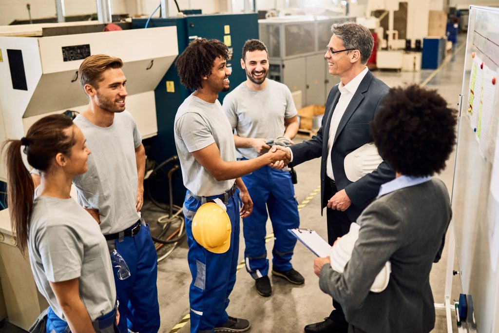 TRAINING INDUSTRIAL DAN HUBUNGAN KERJA