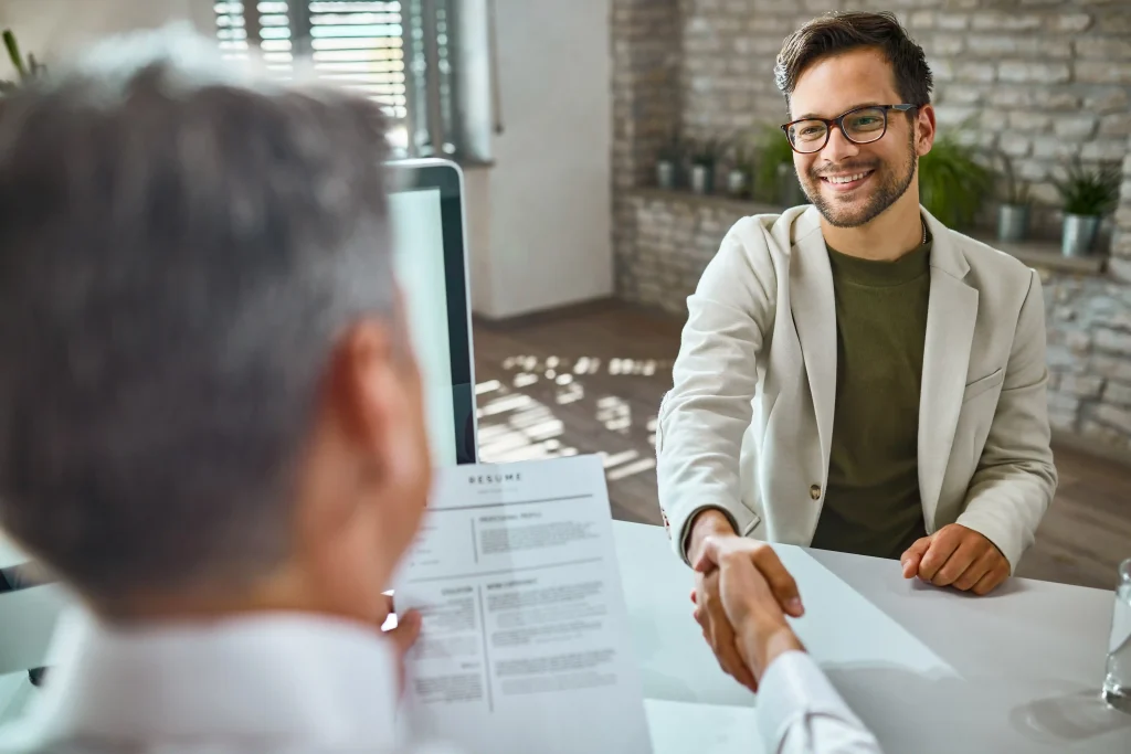 TRAINING SMART INTERVIEW, SELECTION, AND RECRUITMENT