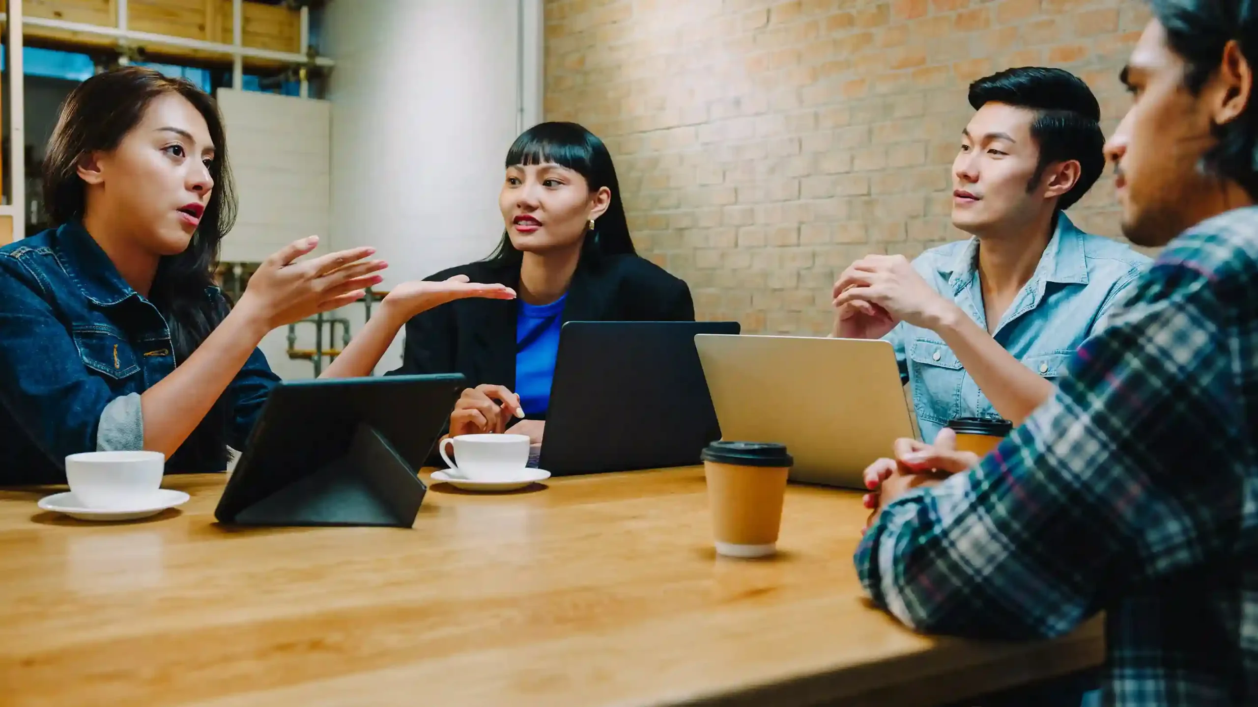 TRAINING ASSERTIVE COMMUNICATION SKILLS