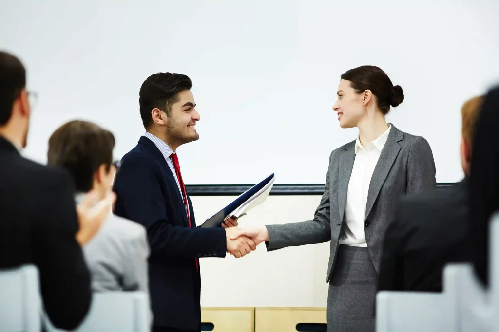 TRAINING BUSINESS PRESENTATION SKILL