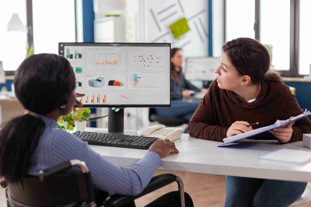 TRAINING MICROSOFT POWER BI: MENGOPTIMALKAN ANALISIS DATA INDUSTRI MANUFAKTUR